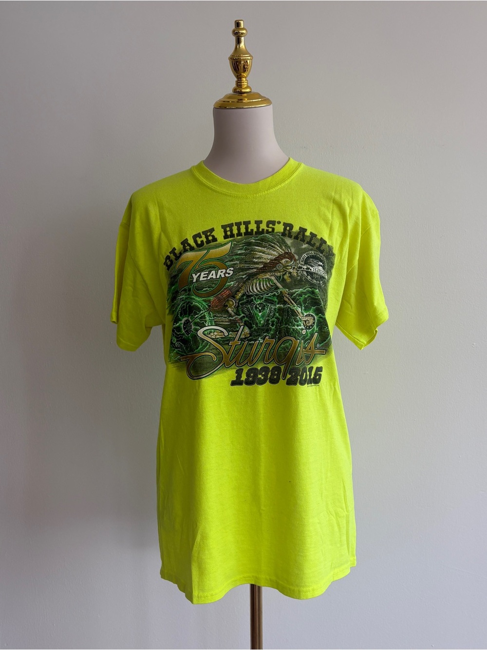 Black Hills Rally Sturgis 75th Anniversary 2015 Neon Yellow Graphic T-Shirt – Me